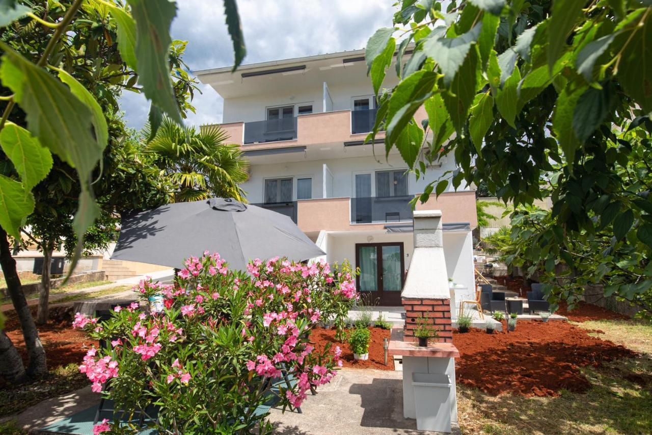 מאלינסקה Apartment Dida I Mara מראה חיצוני תמונה